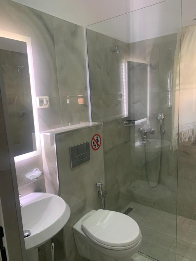 Hotel Soan Saranda Extérieur photo