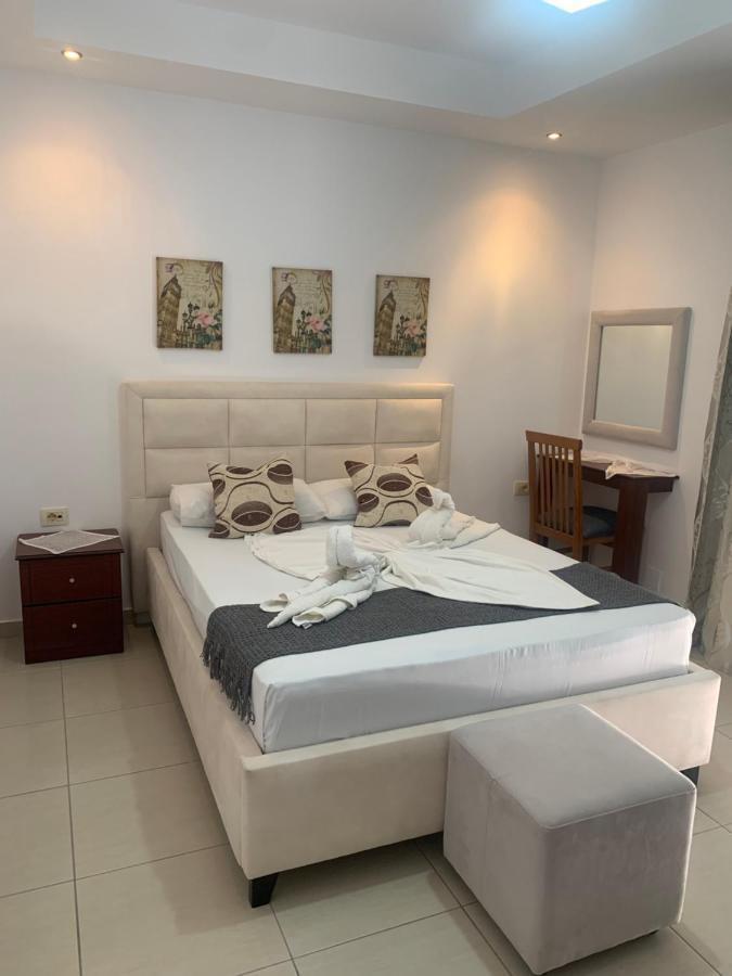Hotel Soan Saranda Extérieur photo