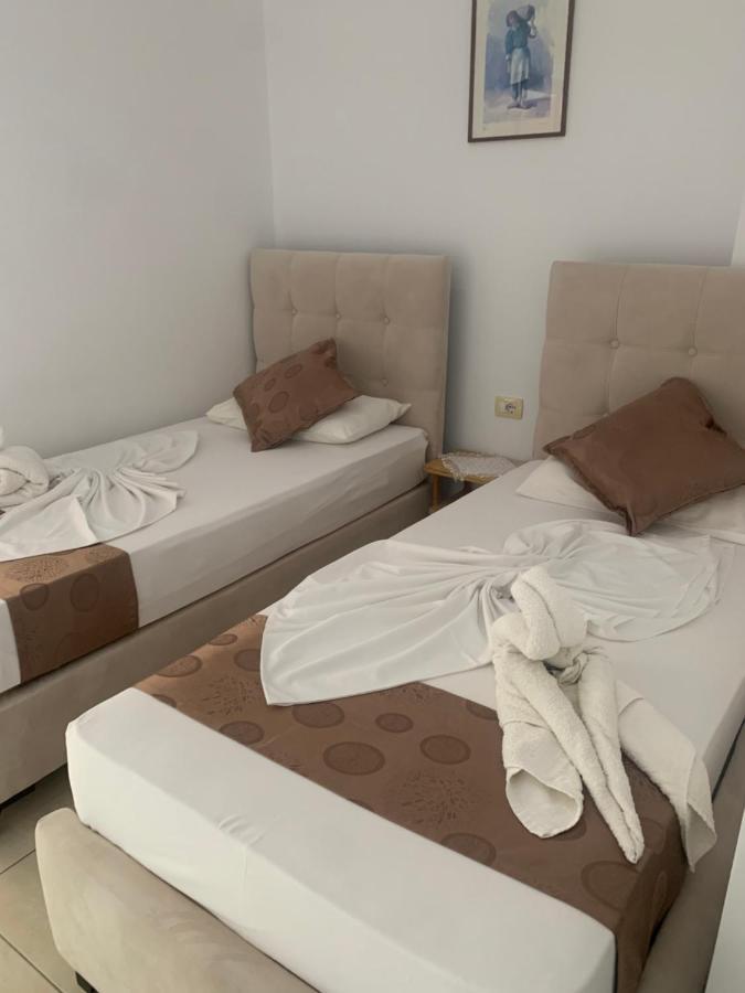Hotel Soan Saranda Extérieur photo
