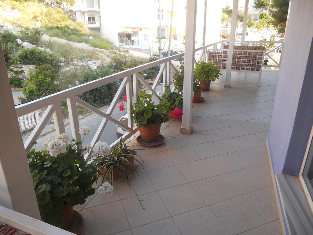 Hotel Soan Saranda Extérieur photo