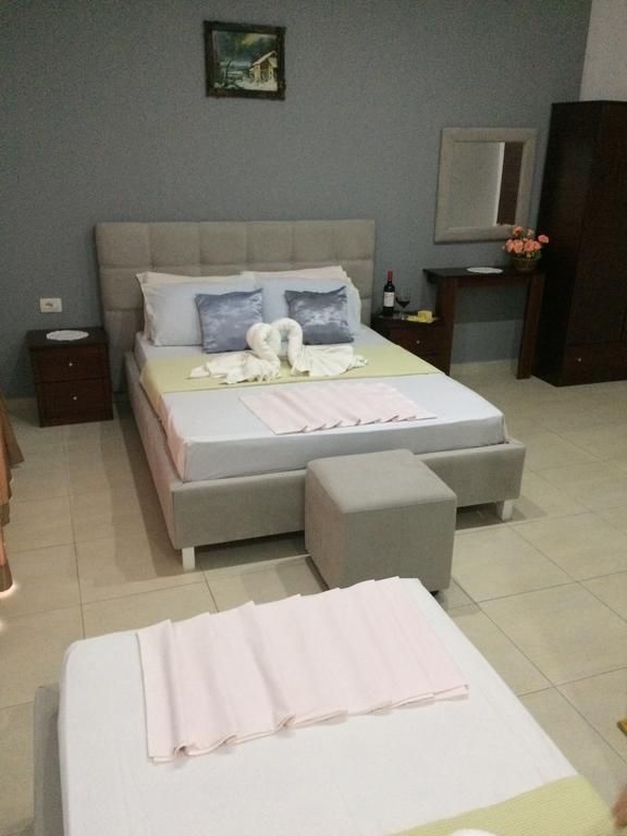 Hotel Soan Saranda Extérieur photo