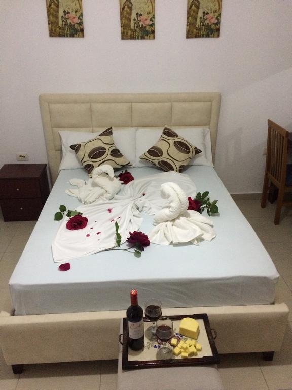 Hotel Soan Saranda Extérieur photo