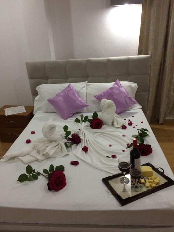 Hotel Soan Saranda Extérieur photo