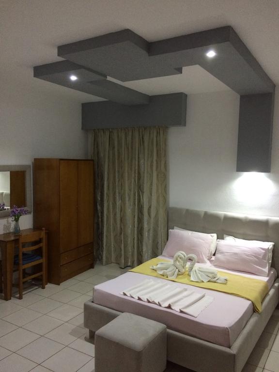 Hotel Soan Saranda Extérieur photo