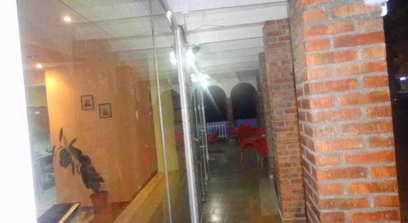 Hotel Soan Saranda Extérieur photo