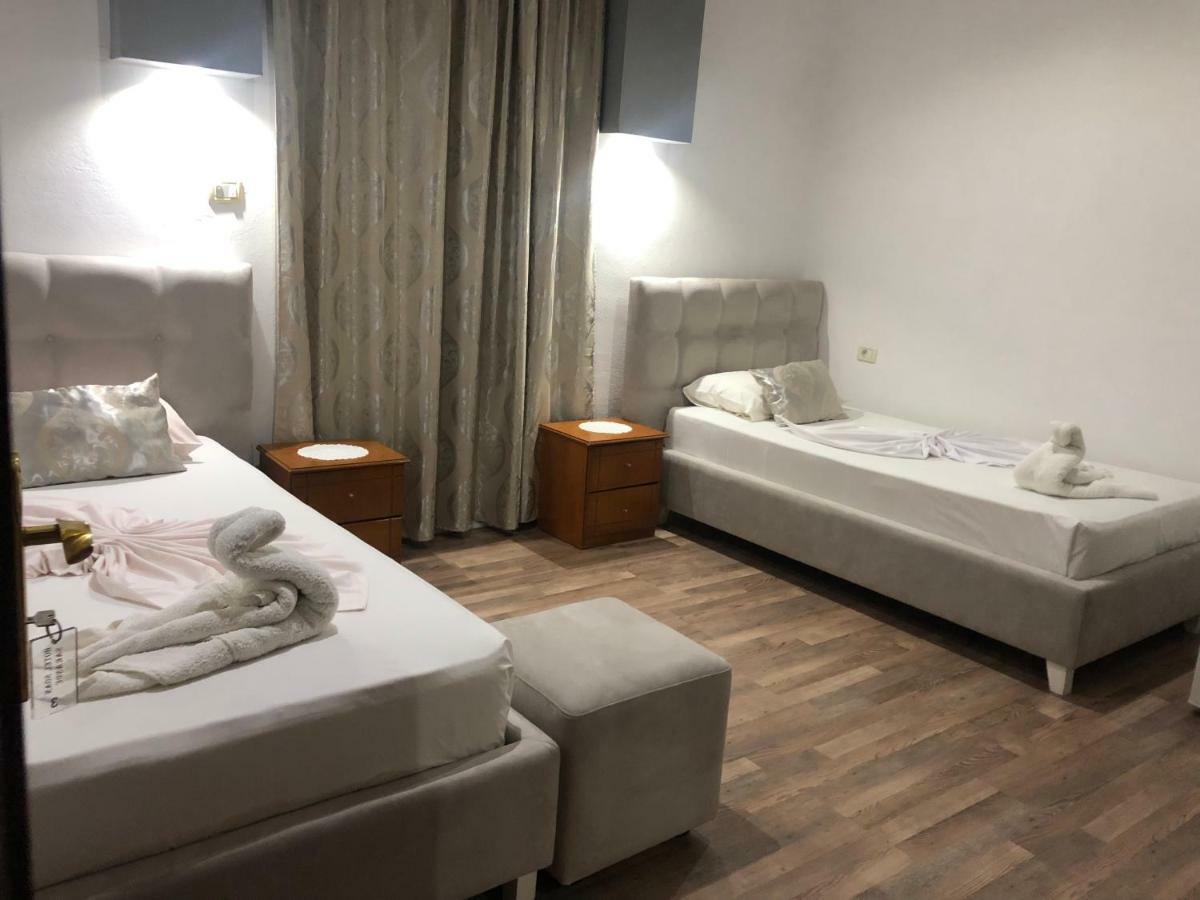 Hotel Soan Saranda Extérieur photo
